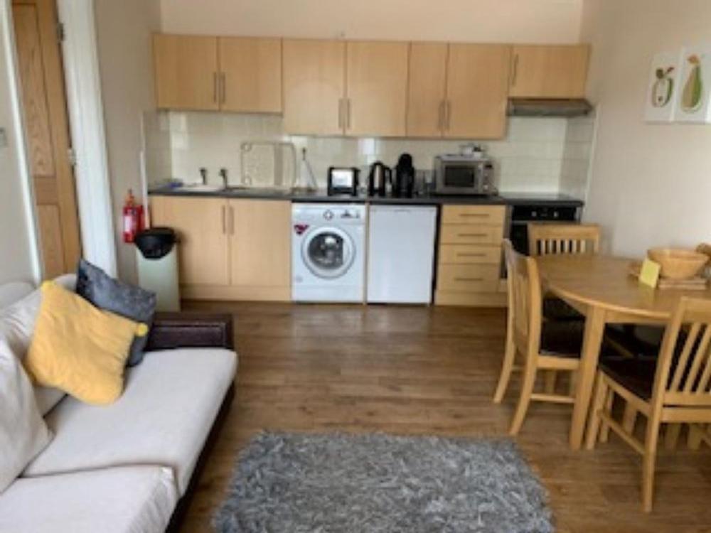 Goodrington Lodge Holiday Apartments 佩恩顿 外观 照片